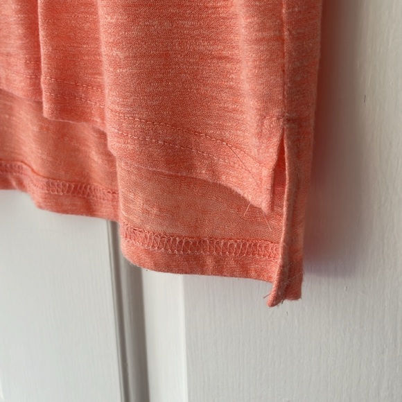 Cute Coral Flowy Tee with Lace - Picture 4 of 8